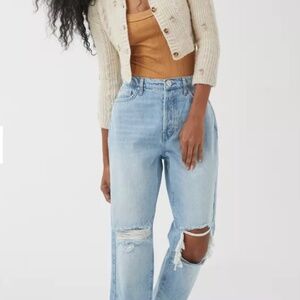 BDG High-Waisted Slim Straight Jean – Ripped Light Wash Size W27 L32